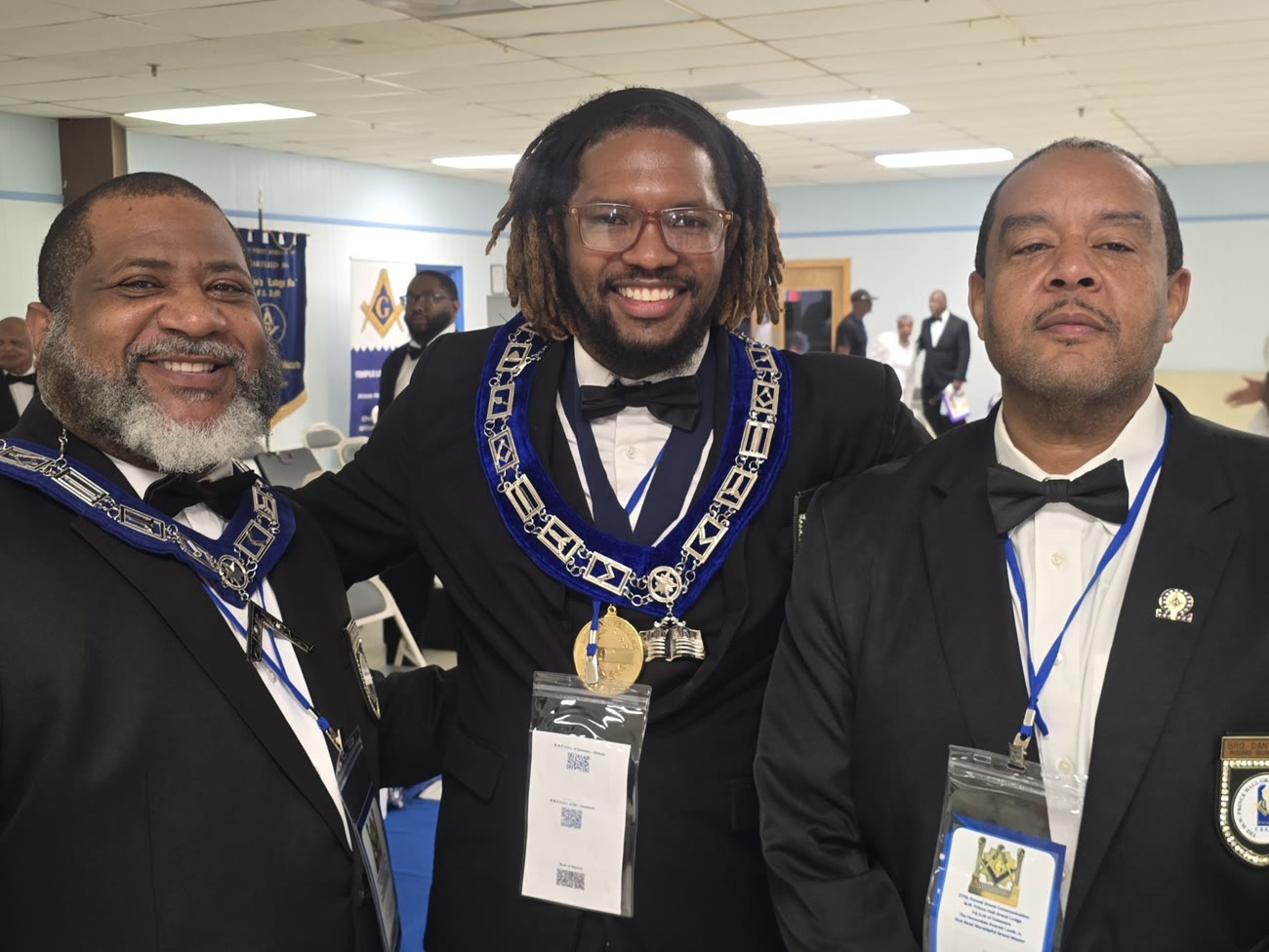 R.W. Raymond D. Armstrong (left), in fellowship after the Installation